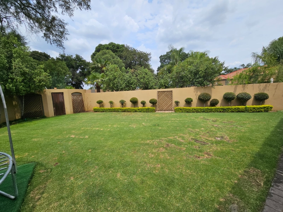 5 Bedroom Property for Sale in Jim Fouchepark Free State